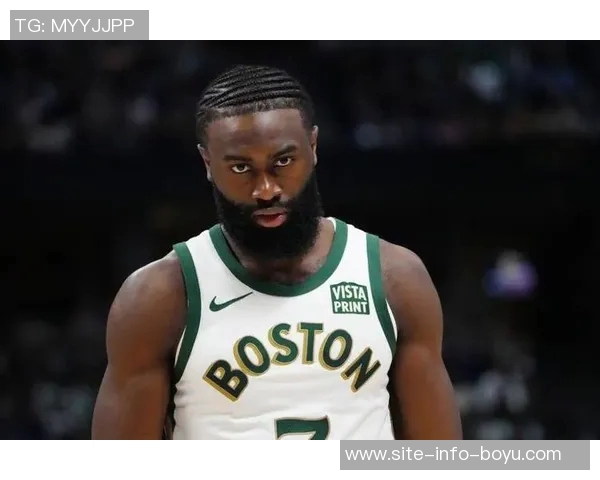 杰伦布朗回忆与斯玛特共战岁月感叹他身穿湖人球衣的奇妙感觉 杰伦布朗回忆与斯玛特共战岁月感叹他身穿湖人球衣的奇妙感觉