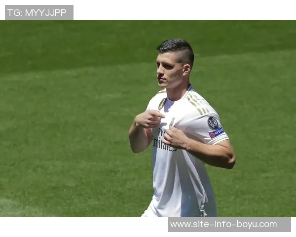 齐尔克泽身价骤降至2500万镑1月离队机会大增 齐尔克泽身价骤降至2500万镑1月离队机会大增